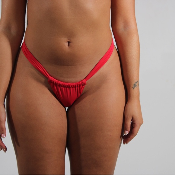 Red bikini set handmade in Brazil 100% Lycra - Picture 6 of 9